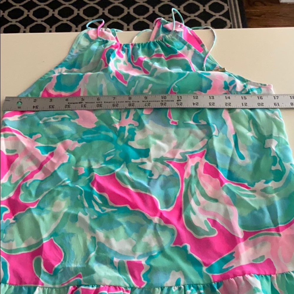 🌴LIKE NEW! Adorable Lilly Pulitzer silk top🌴 - Picture 7 of 8